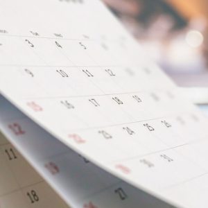 Feriado de Tiradentes Entenda seus direitos na emenda e quando o desconto no salário é permitido