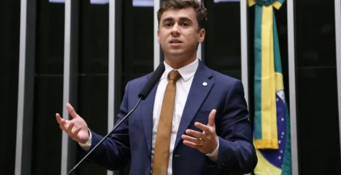 Nikolas Ferreira acusa cantor Rubel de 'silenciar' vídeo crítico a Lula no Instagram
