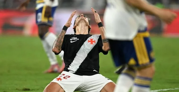 Vasco é eliminado da Sul-Americana após falha de Léo Jardim e jejum continental aumenta