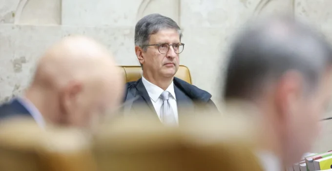 PGR defende prisões e sugere que Fachin centralize decisões urgentes no caso Master
