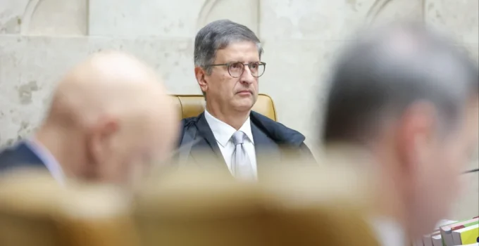 PGR defende prisões no caso Master e pede que Fachin decida urgências PGR defende prisões no caso Master e pede que Fachin decida urgências