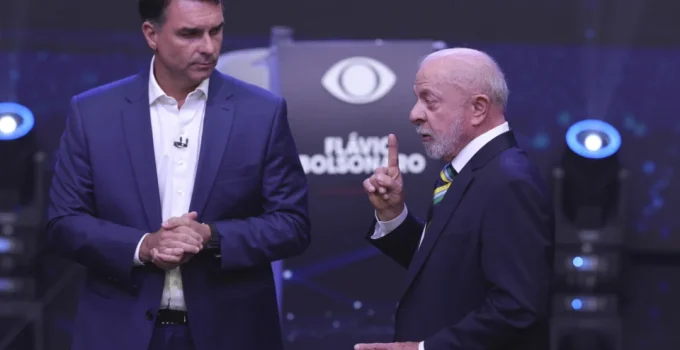 Campanha de Lula pede que Mendonça atue como 'árbitro' na divulgação de sigilos