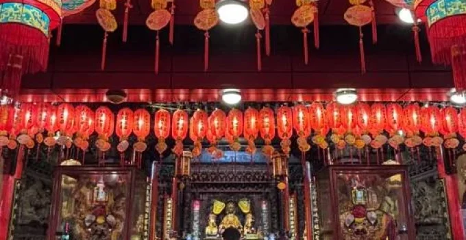 Tufão Champi deixa rastro de destruição em Taiwan com um morto e milhares sem energia
