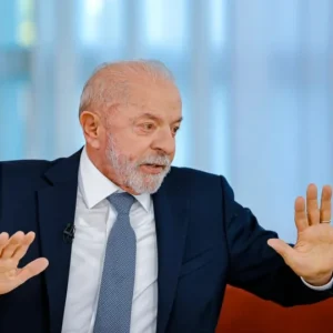 Lula é eleito presidente em eleição marcada por reviravolta e incertezas jurídicas
