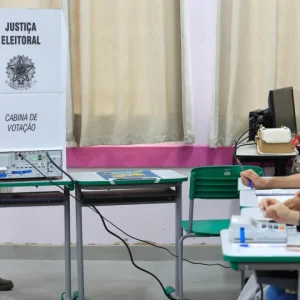 Abstenção no segundo turno cai para 19,2% e registra menor índice desde 1989