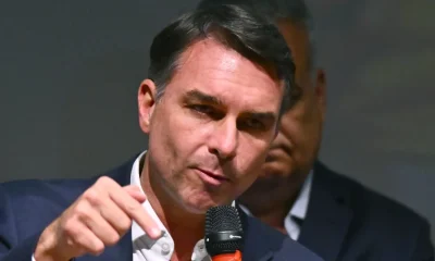Flávio Bolsonaro mira cassação da chapa de Lula e desiste de pedir anulação da eleição