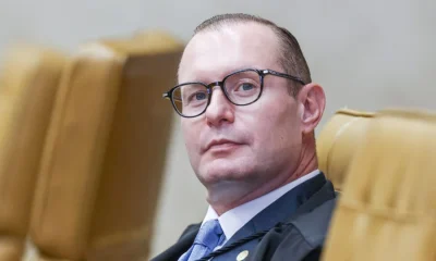 Campanha de Flávio Bolsonaro contesta resultado das urnas na Justiça Eleitoral