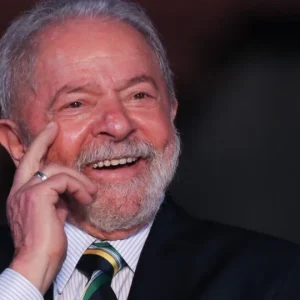 Mercado Financeiro em Queda Livre Após Eleição Presidencial