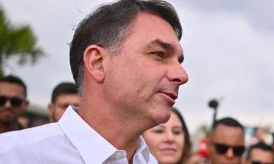 Flávio Bolsonaro se encontra com irmãos e Ramagem nos EUA em meio a declarações políticas