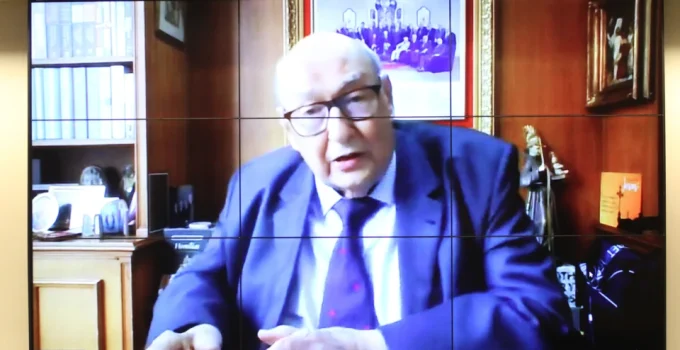 Ives Gandra critica Flávio Bolsonaro e STF em meio a polêmica eleitoral