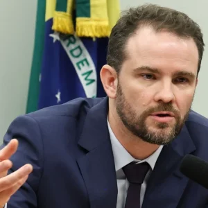 Governo define esta semana alíquotas do "imposto do pecado" com impacto em diversos produtos