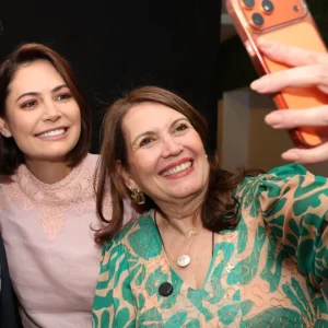 Michelle Bolsonaro emerge como força política do clã em meio a reconfigurações no PL