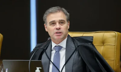 Fachin devolve inquéritos do INSS a Mendonça, mas mantém caso Master sob sua relatoria