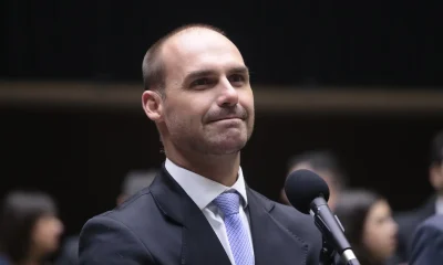 Eduardo Bolsonaro revela pedido a Trump por Lei Magnitsky contra Moraes e cita Zelle como 'Pix dos EUA' em negociação de tarifas