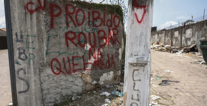 EUA declaram PCC e Comando Vermelho terroristas: entenda o impacto e os motivos por trás da decisão