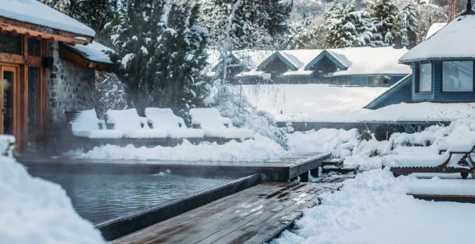 Villa La Angostura: O Refúgio Patagônico Tranquilo e Luxuoso que Desafia o Agito de Bariloche