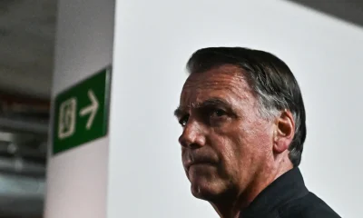 Bolsonaro tem "piora considerável" em crises de soluço, com necessidade de doses extras de remédios, aponta relatório médico enviado ao STF