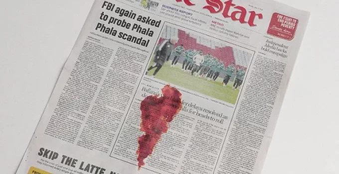 Mancha de Sangue em Jornais Sul-Africanos: Campanha Choca e Conscientiza sobre Pobreza Menstrual