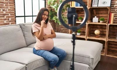 Pais transformam maternidade em estética de marca pessoal: A era da 'Sad Beige Mom' e a busca por controle online