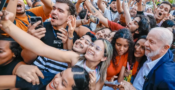 Saúde, Moradia e Trabalho: A Agenda Gen-Z Brasileira que Quer os Ricos Pagando a Conta