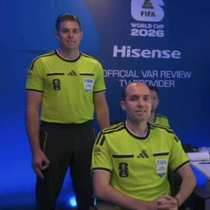 Supervisor do VAR na Copa do Mundo faz gesto associado à supremacia branca em jogo da Alemanha; entenda a polêmica