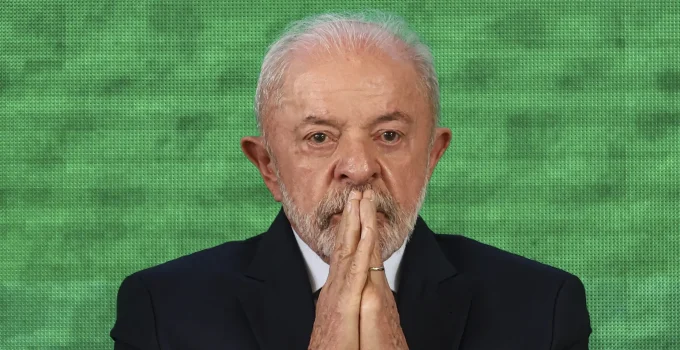 Delegados Repudiam Fala de Lula sobre "Medo" de Delegacias ao Devolver Celulares Roubados