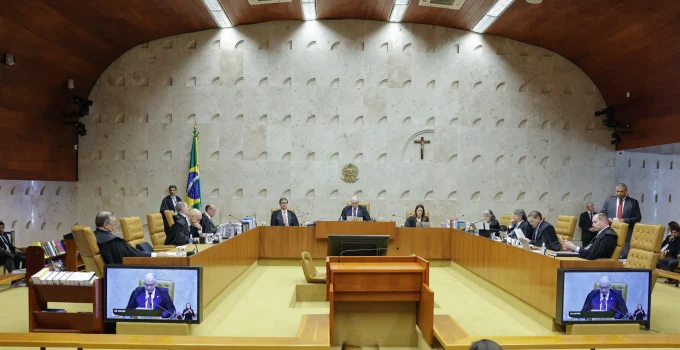 STF Cria Exceção para Redes Sociais: “Dúvida Razoável” Pode Evitar Punição por Conteúdo Ilícito STF Cria Exceção para Redes Sociais: "Dúvida Razoável" Pode Evitar Punição por Conteúdo Ilícito