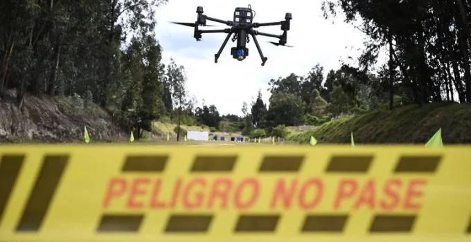 Eleito na Colômbia Herda Desafio Crescente do Uso de Drones por Grupos Armados