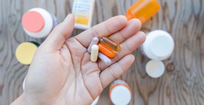 O Lado Sombrio dos Suplementos: Como o Consumo Excessivo Pode Prejudicar Sua Saúde