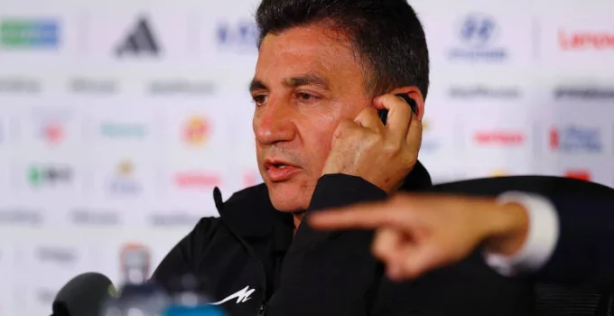 Treinador do Irã critica condições de preparação para jogo da Copa Treinador do Irã critica condições de preparação para jogo da Copa