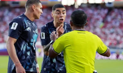 Paraguai vira piada na Copa como "laboratório" de novas regras do futebol