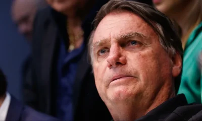 Polícia ouve Bolsonaro sobre arma em carro de segurança antes de decisão de Moraes