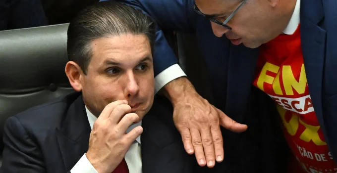 Investigações do Caso Master abalam força de Hugo Motta na Câmara Investigações do Caso Master abalam força de Hugo Motta na Câmara