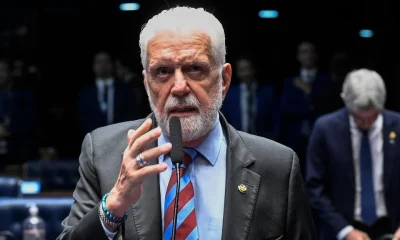 Senador Jaques Wagner sob investigação: Mensagens indicam articulação com aliado do Banco Master