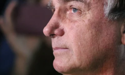 Bolsonaro teve picos de pressão arterial e segue com tratamento para soluços, diz relatório médico ao STF