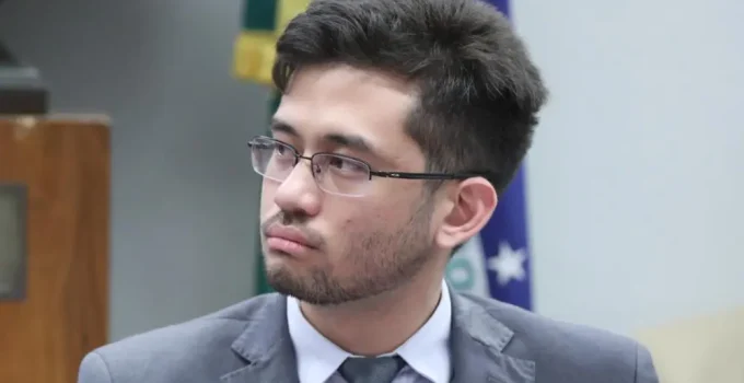 CCJ da Câmara pauta votação de PEC que pode limitar IPVA a 1% do valor do veículo