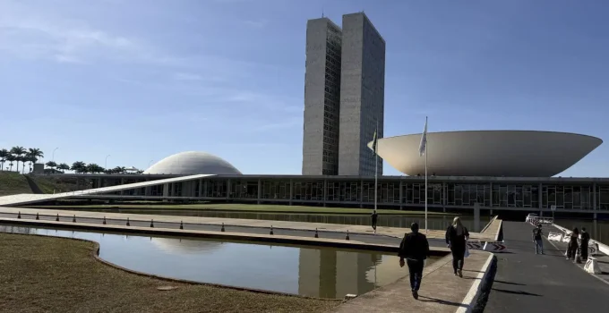 Senado defende na Justiça permissão de doações públicas em ano eleitoral Senado defende na Justiça permissão de doações públicas em ano eleitoral