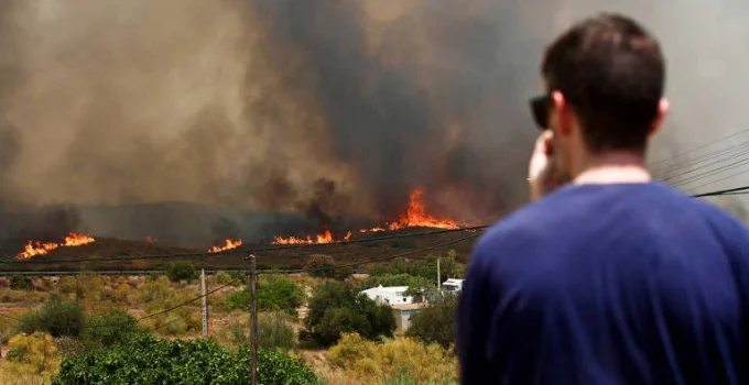 Incêndio florestal na Espanha deixa ao menos 11 mortos e 23 desaparecidos