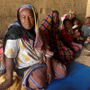 Cortes em Ajuda Humanitária Deixam 1 Milhão de Mulheres e Meninas Sem Apoio Essencial, Alerta ONU
