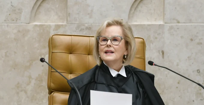 Itamaraty concede passaporte diplomático a Rosa Weber por 'interesse do país'