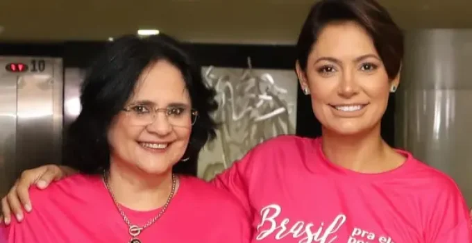 Damares Alves defende Michelle Bolsonaro e reafirma apoio a Flávio como pré-candidato à Presidência