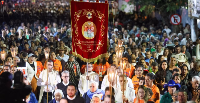 Romaria ao Pai Eterno em Trindade reúne mais de 4 milhões de fiéis