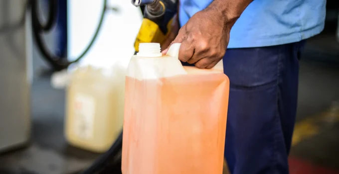 CNPE eleva mistura de etanol na gasolina para 32% por seis meses