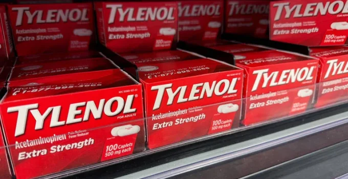 Justiça dos EUA reativa mais de 500 processos que ligam Tylenol ao autismo Justiça dos EUA reativa mais de 500 processos que ligam Tylenol ao autismo