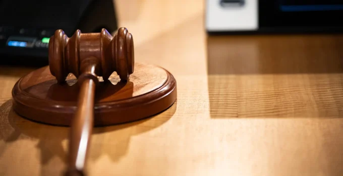 Desembargador que defendeu fim da PM vota contra crime de desobediência em fuga com drogas