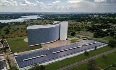 PL denuncia rede de perfis falsos no TSE por ataques a Flávio Bolsonaro e Tarcísio de Freitas