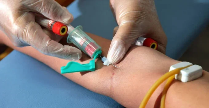 Exame de sangue inovador detecta câncer quatro vezes mais que métodos tradicionais