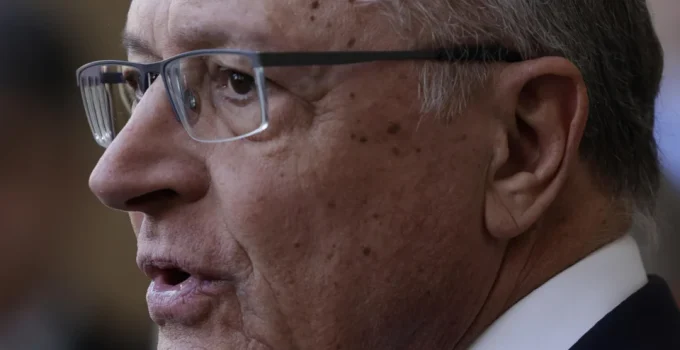 Alckmin descarta retaliação a EUA após novas tarifas sobre produtos brasileiros