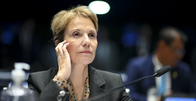 Tereza Cristina descarta vice de Flávio Bolsonaro e foca na disputa pelo Senado