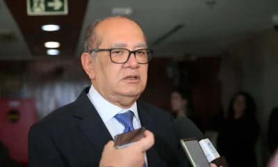 Gilmar Mendes critica Flávio Bolsonaro por falas sobre urnas eletrônicas